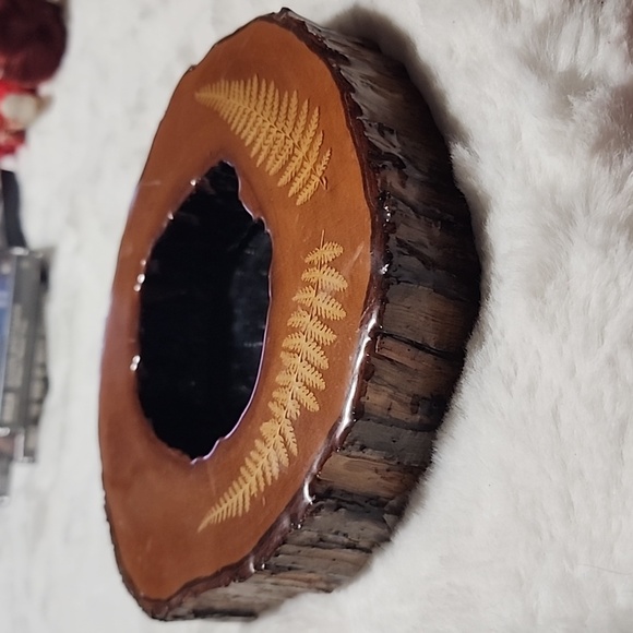 VINTAGE  HANDMADE  WOODEN TREE STUMP / MIRROR. - Picture 2 of 3